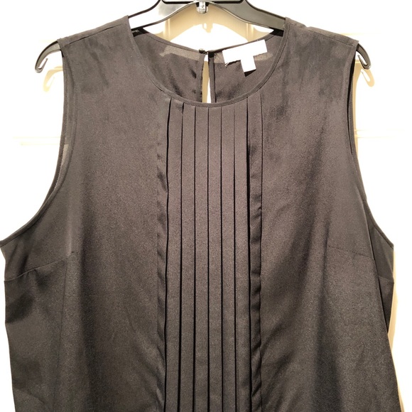 ✨🎀Black Pleat Front Michael Kors Blouse🎀✨ - Picture 2 of 7